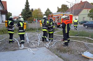 2019-09-10 31 Feuerwehr Monatsuebung Tiefgaragenbrand TF